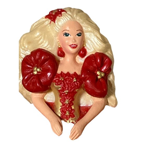 Hallmark/ Mattel Barbie Christmas Pin/ Brooch 1995 - Picture 2 of 10